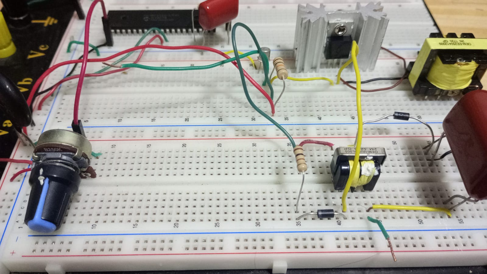 Proyectos electrónicos con circuitos analógicos